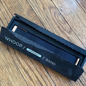 Whoop luxe super knit 4.0 band in onyx / rose gold NEVER WORN!